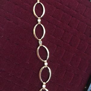 Avon Oval Links Bracelet 7” J051